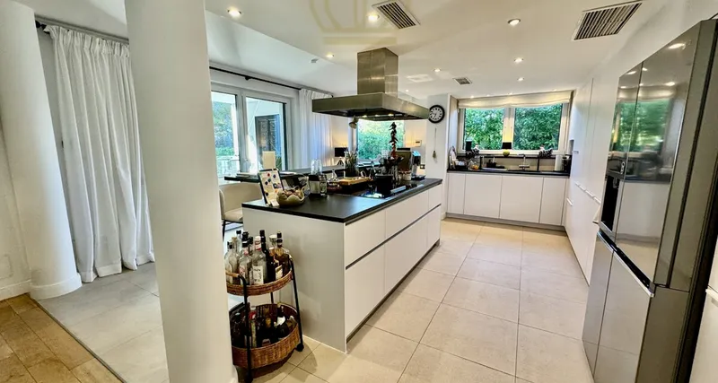 Designer villa with pool and large garden in Santa Ponsa - directly at the forest — photo 10