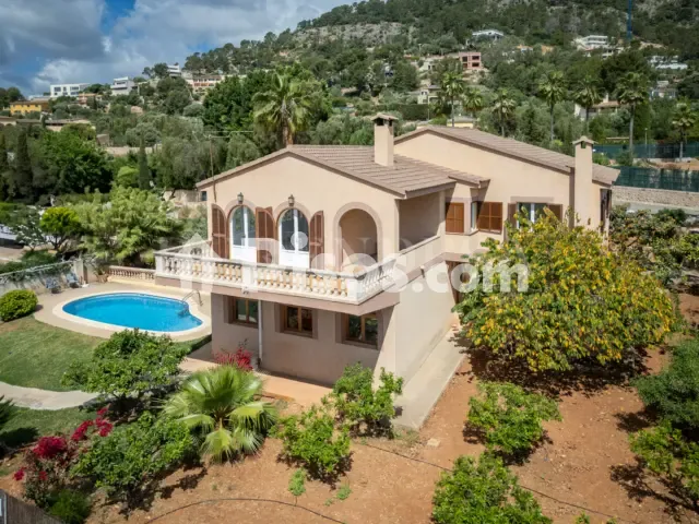 Casa en Carrer de Puig de l'Ofre — photo 1