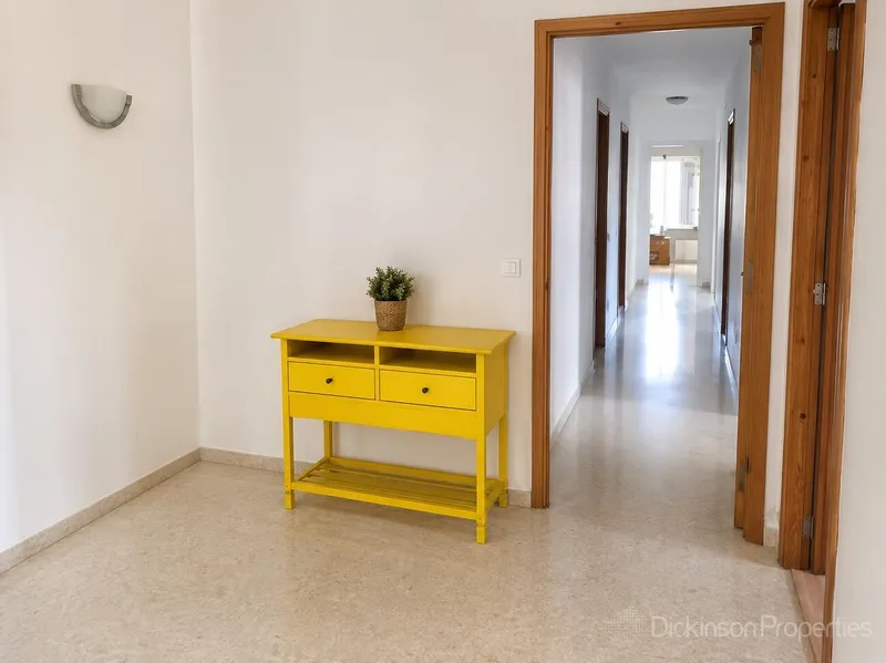 Apartment for sale in Puerto de Alcúdia, Alcúdia, Mallorca, Baleares, Spain — photo 5