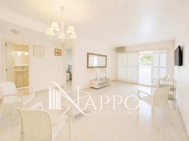 Nappo Real Estate tiene el placer de presentaros este atractivo apartamento exterior con una magnífica terraza de 119 m², situado en la prim — photo 7