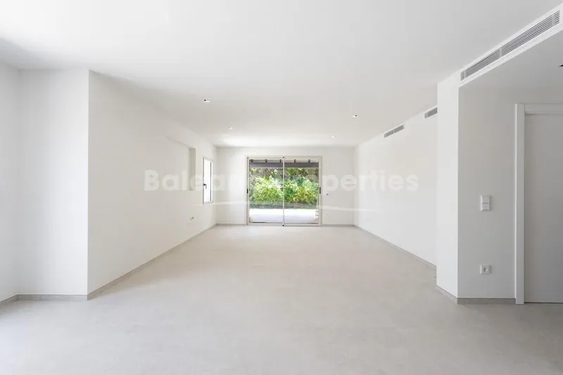 Fully renovated golfside villa for sale in Nova Santa Ponsa, Southwest Mallorca — photo 3