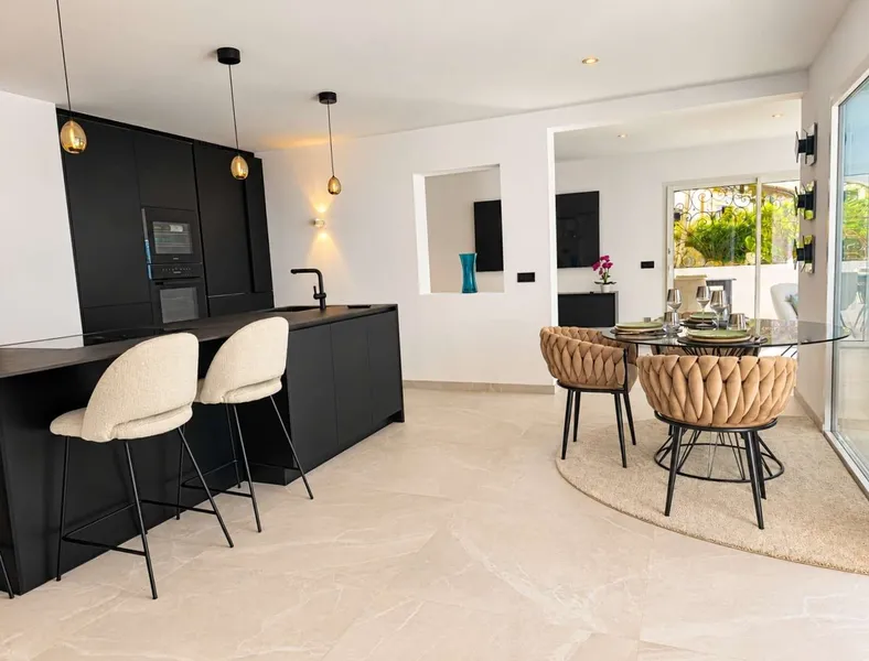 Apartment for the most discerning guests with private beach access — photo 12