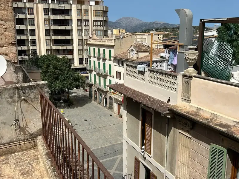 Una vivienda única por ubicación, reforma y espacios exteriores. — photo 4