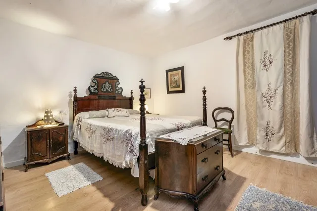 Rustic finca on a large countryside plot for sale in Selva, central Mallorca — photo 10