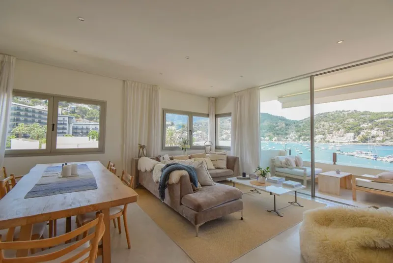 Penthouse on the beachfront in Port de Sóller — photo 7