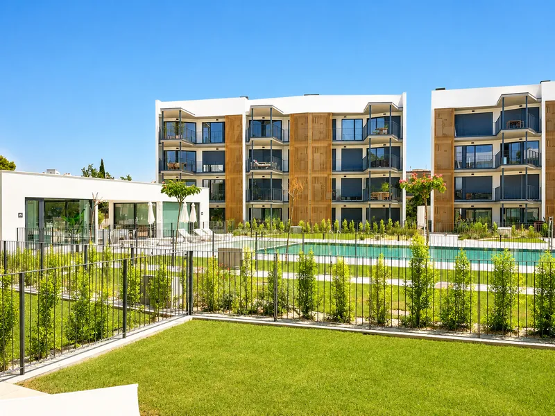 New modern apartment with garden near the beach in Palmanova — photo 3