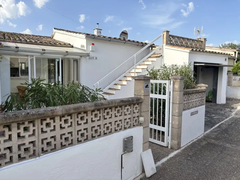 Semi-detached house — photo 1