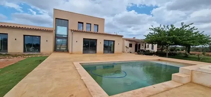 Casa en venta en Campos, Illes Balears — photo 1