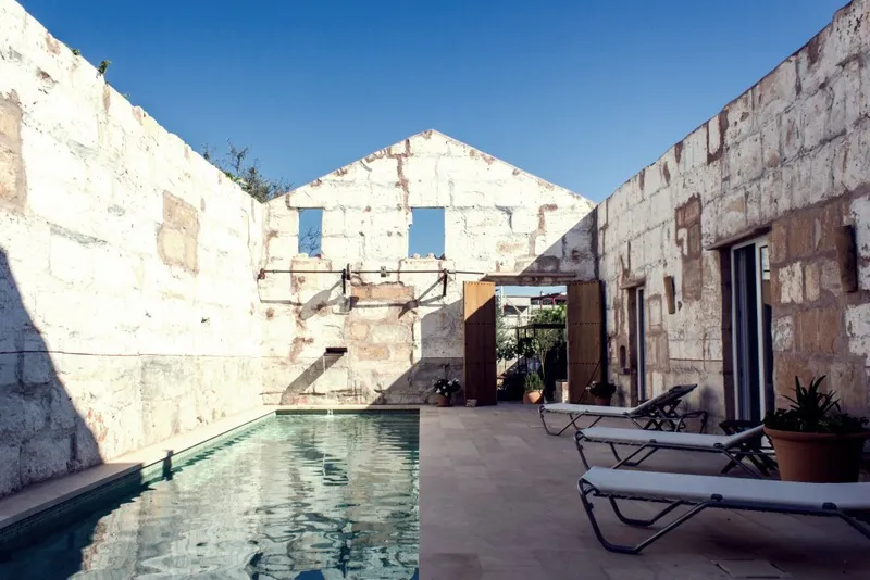 Townhouse with Huge Garden and Swimming Pool in the Centre of Ses Salines — photo 1