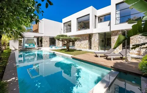 5 Bedrooms in Santa Ponsa — photo 1