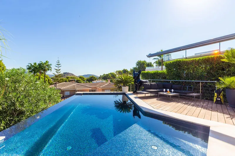 Luxury sea-view villa near the harbour and golf course — photo 2