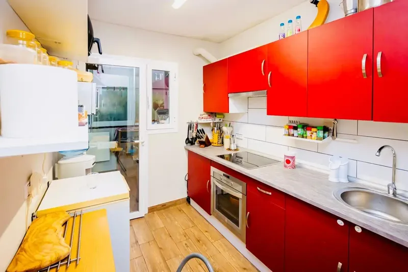 Discover this wonderful ground floor located in the quiet area of Son Ferrer (Calvià). With a built area of 83 m2 and fully — photo 9