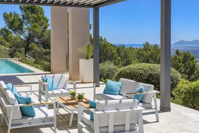 Outstanding contemporary villa with panoramic views for sale in Selva, Mallorca — photo 4