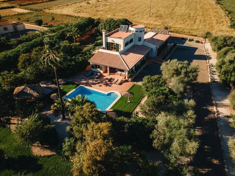 Finca with holiday rental licence near Es Trenc, Ses Covetes — photo 2
