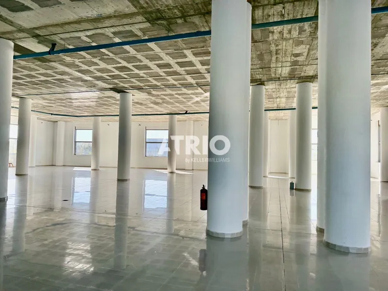 Rental of magnificent ground floor premises located in the Can Valero Industrial Estate — photo 12