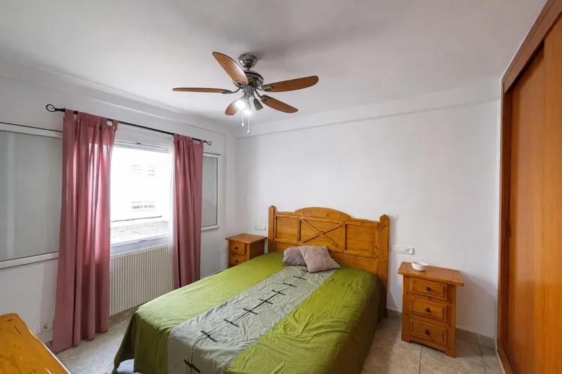 Apartment with wide and bright balcony in central area – El Fortí — photo 11