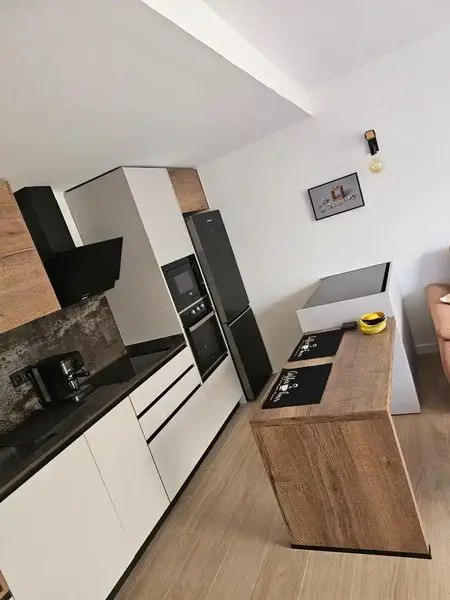 DIRECTO DEL PROPIETARIO, CHALET ADOSADO EN EL CENTRO DE SA CABANETA, MUY TRANQUILO Y CON TODOS LOS SERVICIOS, GARAJE PARTICULAR INDEPENDIENT — photo 3