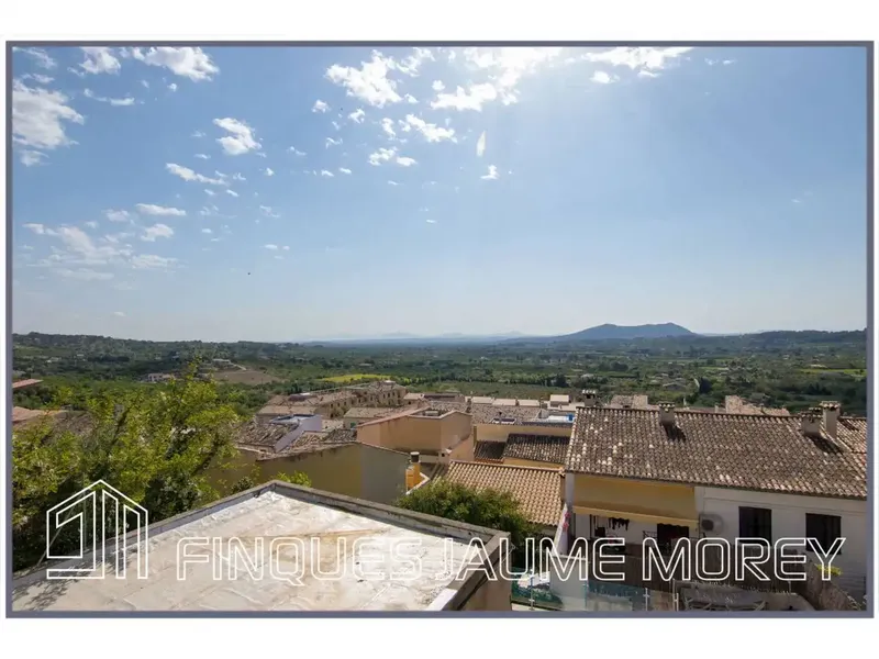 Lovely and cozy village house at the foot of the Tramuntana mountains in the village of Selva with fantastic open views — photo 12