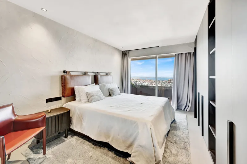 Fantastic modernized apartment with sea views & views over the whole of Palma — photo 12