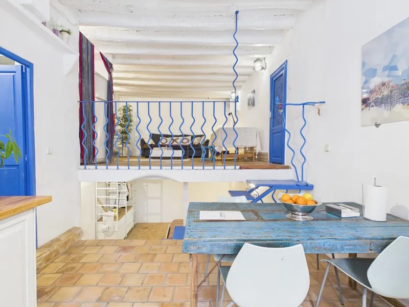 Charming multi-level one-bedroom home with mezzanine in Santa Catalina — photo 1