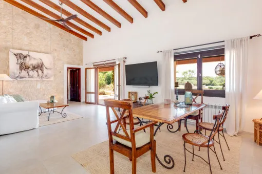 Felanitx, authentic luxury finca with plenty of peace and quiet to relax by the pool in Felanitx — photo 7