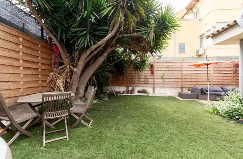 Spacious ground floor with private garden in Ciudad Jardín — photo 2