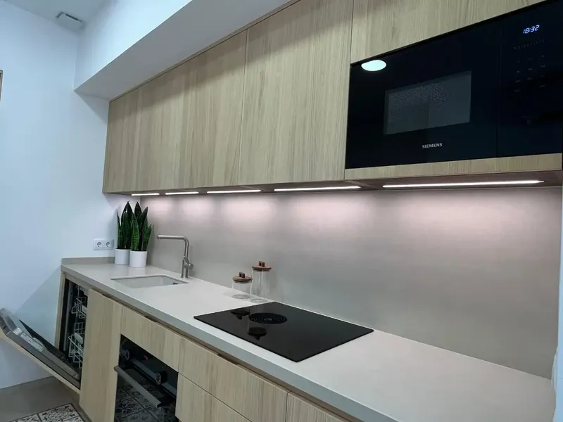 Newly built 55 m2 flat in Plaza de toros area, furnished with top qualities and equipped with everything needed to move in. — photo 6