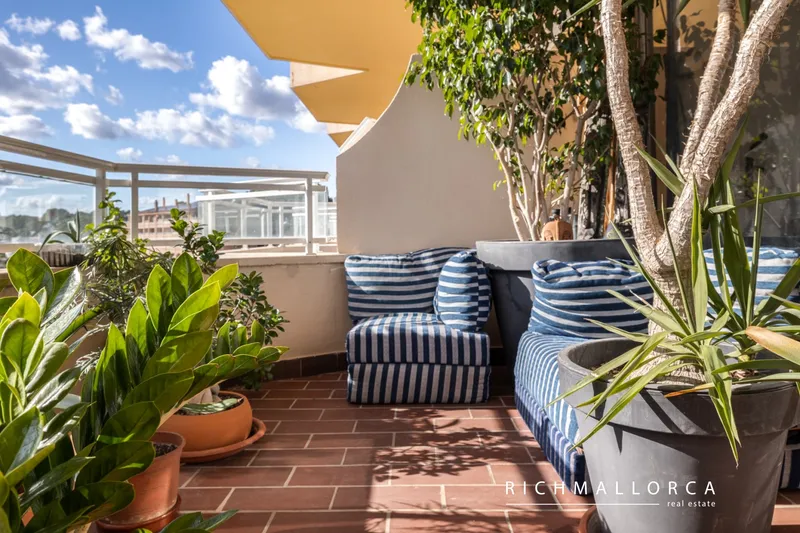 Sea-View Apartment for Renovation in Illetas – Top Investment Opportunity — photo 7