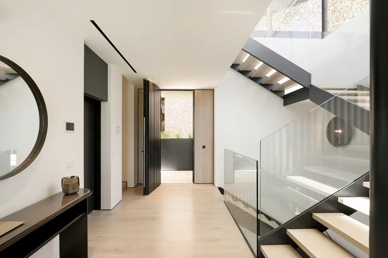 Luxury designer villa with sea and city views in Son Vida - Marcel Remus Real Estate — photo 11