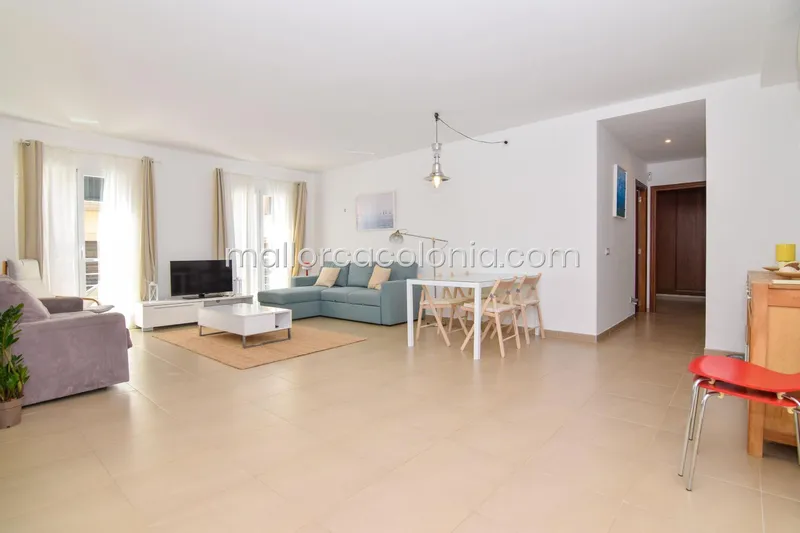 Apartment in Colònia de Sant Pere — photo 2