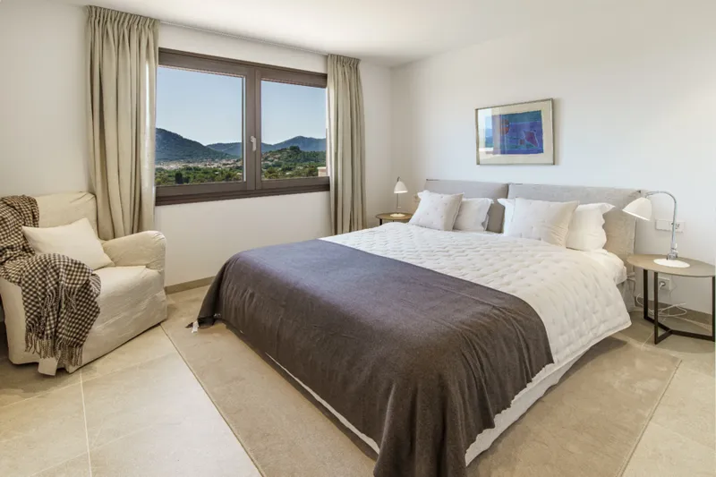 Luxury Hillside Villa with Spectacular Views over Pollensa Bay and the Tramuntana Mountains — photo 12