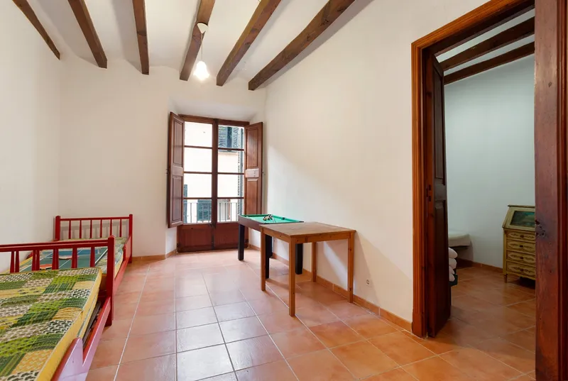 Manor house in the center of Sóller — photo 11