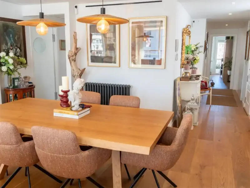 EXCLUSIVA Vivienda totalmente reformada de 156m2 mas 47 de terrazas y vistas al mar en Son Armadams a. Este magnifico piso cuenta con 3 habi — photo 3