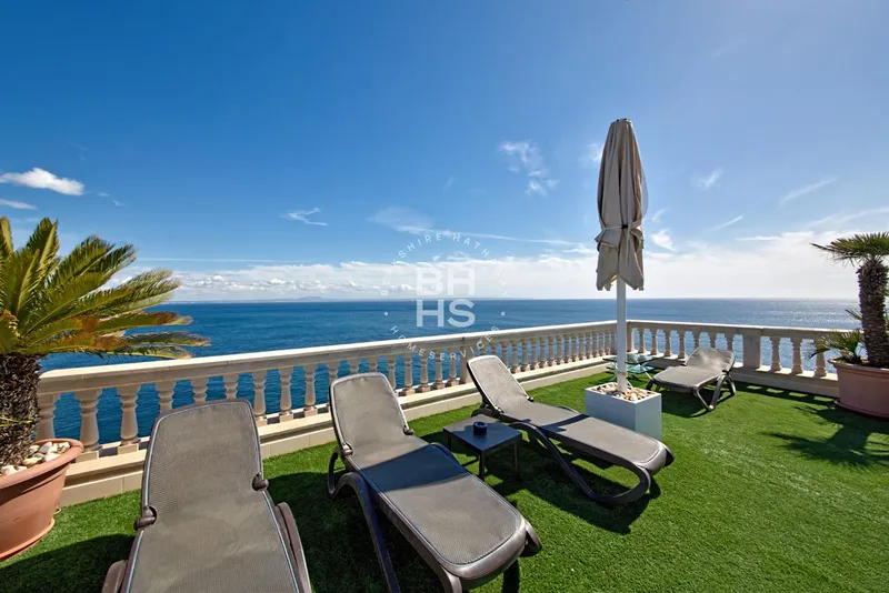 Villa for sale in Cala Vinyes — photo 1