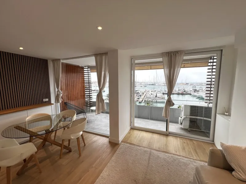 Fantastic apartment on the first line of Paseo Marítimo in Palma — photo 7
