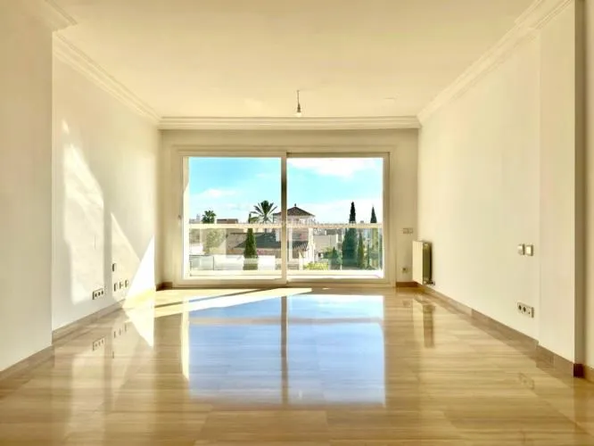 Apartment in Palma de Mallorca, Son Espanyolet area — photo 1