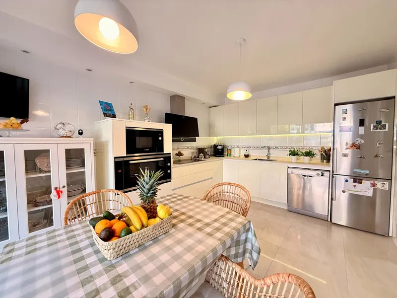 Beautiful and spacious apartment for sale — photo 6