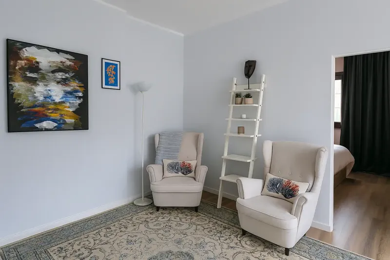 For sale is an exceptional property complex consisting of two contiguous semi-detached houses, each with its own independent entrance — photo 7