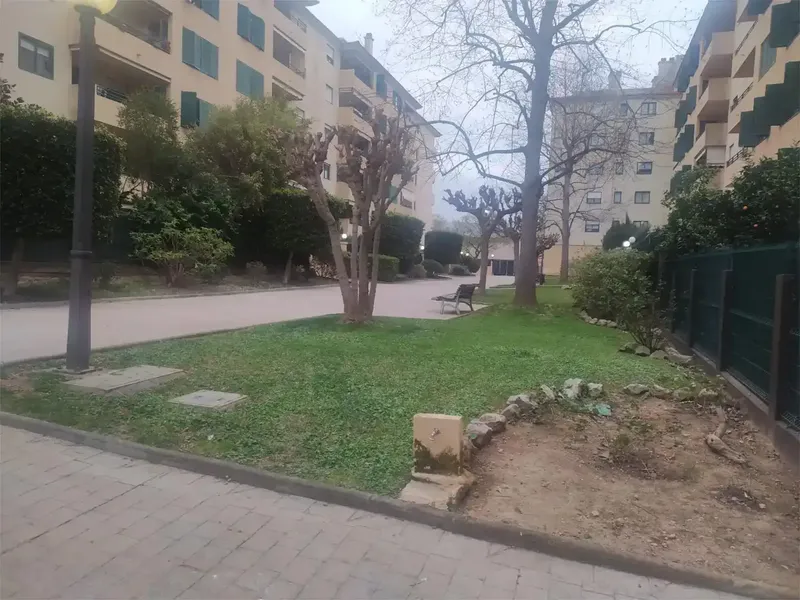 Se vende, maravillosa, cómoda, tranquila y luminosa planta baja, en perfecto estado y lista para entrar a vivir. Consta de gran y luminoso s — photo 3