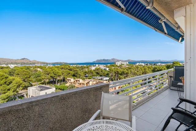 Unique sea-view penthouse for sale in Puerto Pollensa, North Mallorca — photo 2