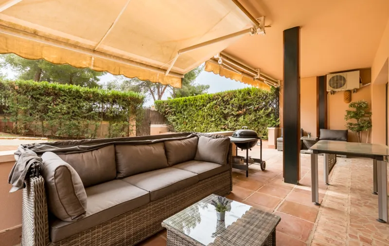 Garden apartment in Olinto, Bendinat Golf — photo 1