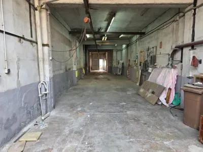 Warehouse - Inca (Avenida Reyes Católicos), Built Surface 90m² — photo 1