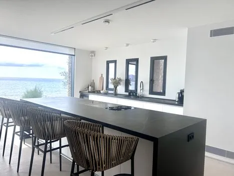 Newly built villa with sea access — photo 9