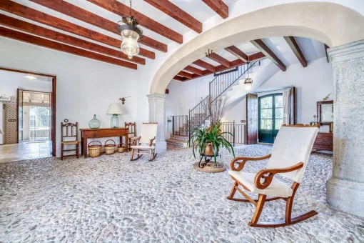 Binissalem, Charming renovated finca in traditional Mallorcan style, a few steps from the center of Binissalem available from August 2025 — photo 8
