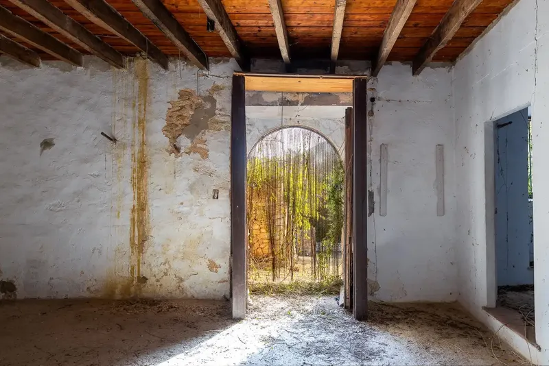 Looking for a corner of rural charm? This rustic plot is your blank canvas to create the house of your dreams. Take advantage of the — photo 8