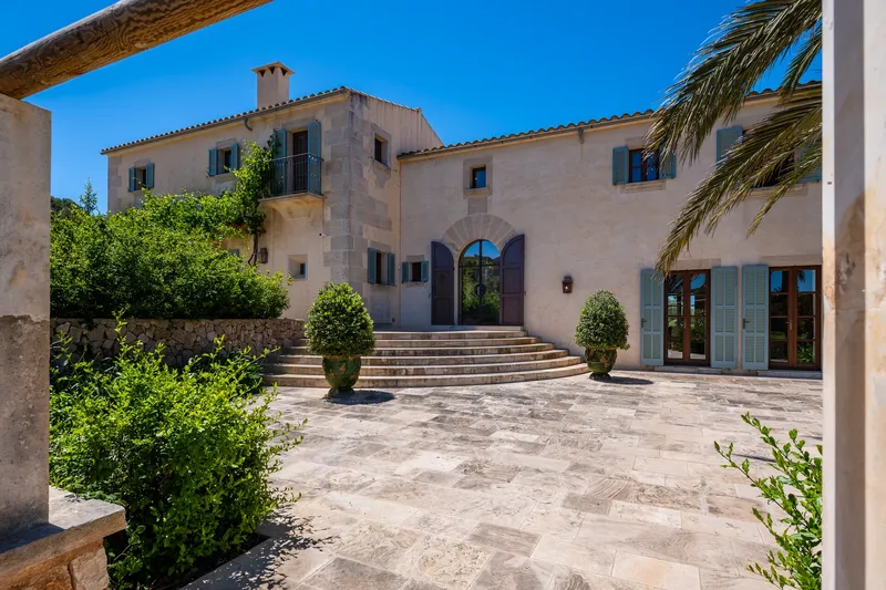 Country estate with sea views and exceptional gardens near Santanyí — photo 12