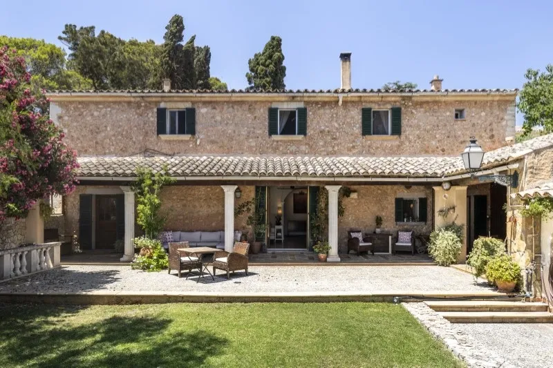 An authentic Mallorcan village house where tradition and lifestyle meet — photo 1
