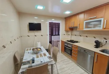 Apartment for sale on Calle Reis Católico with 4 bedrooms and a large private terrace — photo 3