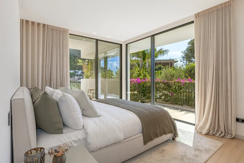 Villa in Portals Nous - Property with sea views and pool — photo 7