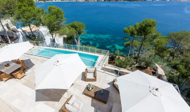 Spectacular villa on the seafront in Torrenova — photo 5